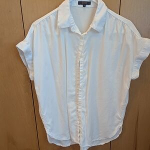 Quince White Button-Up Shirt
